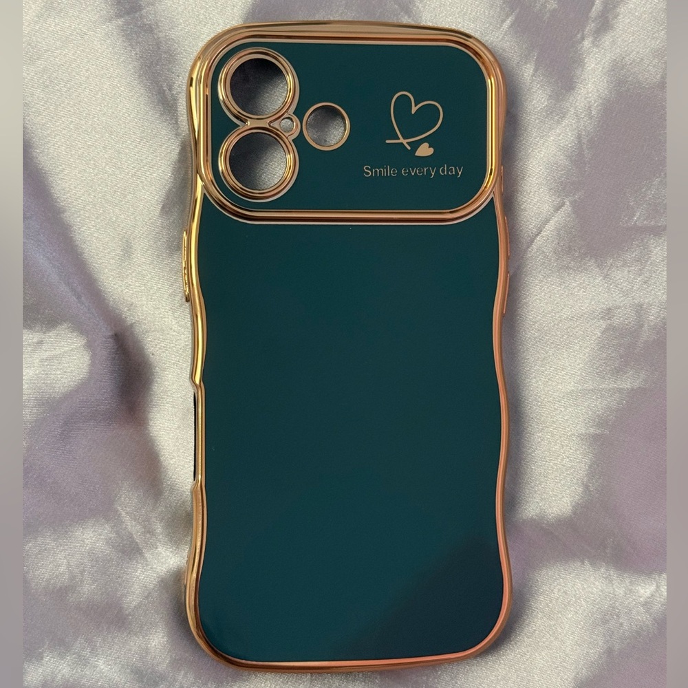 iPhone 16 Gold and Green Phone Case